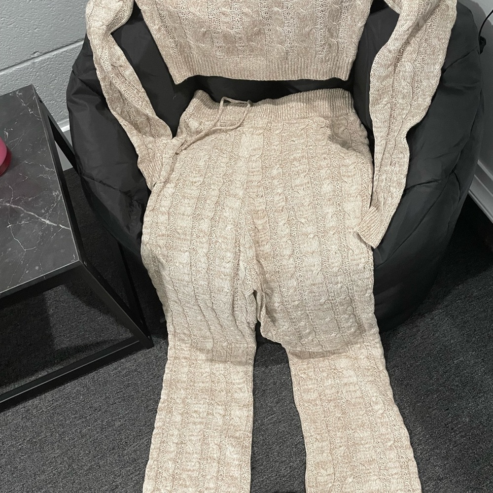 I’m a small business owner and I’m trying to sell my products on poshmark
